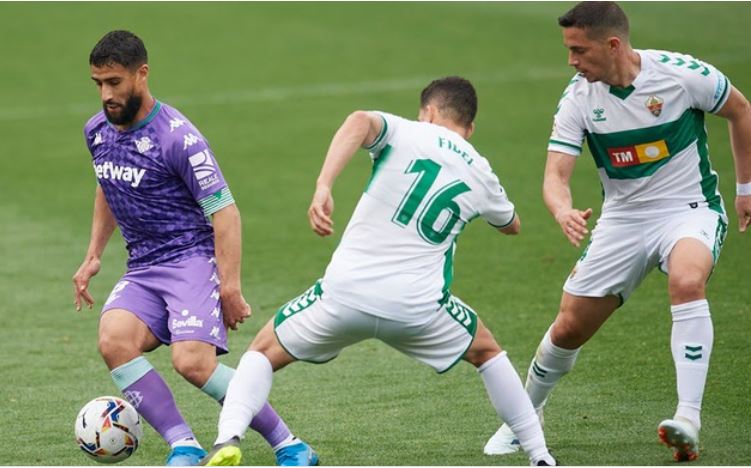 Soi kèo Elche vs Real Betis, 3h ngày 25/2 – La Liga